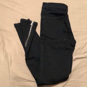 Dark, skinny jeans
